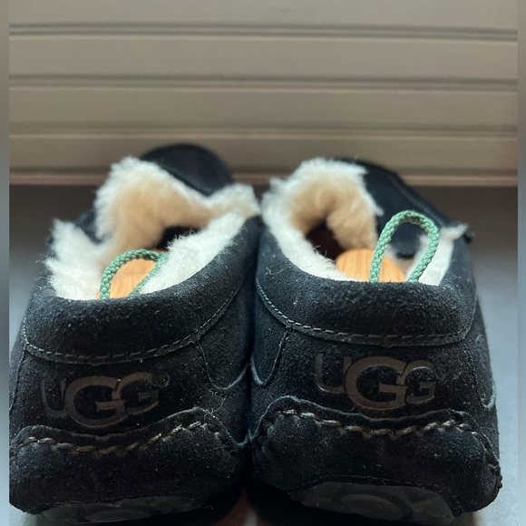 UGG Men's ASCOT Casual Comfort Slipper Size 11 Loafers BLACK 1101110 Moccasins - Picture 4 of 11